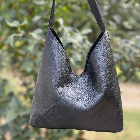 Portland Leather Large Naomi Shoulder Bag - Picture 4 of 5